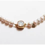 Kép 3/4 - bernadotte-jewellery-8-princess-fehér-gyöngy-nyaklánc-kristály-kapoccsal
